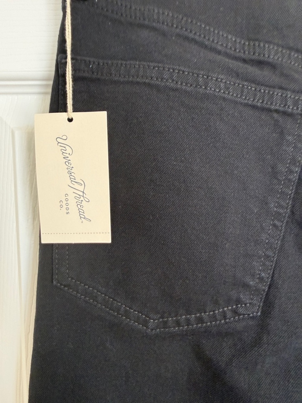 New! Women's High-Rise Straight Ankle Jeans - Universal Thread™ , Black Size 10 - Picture 8 of 10